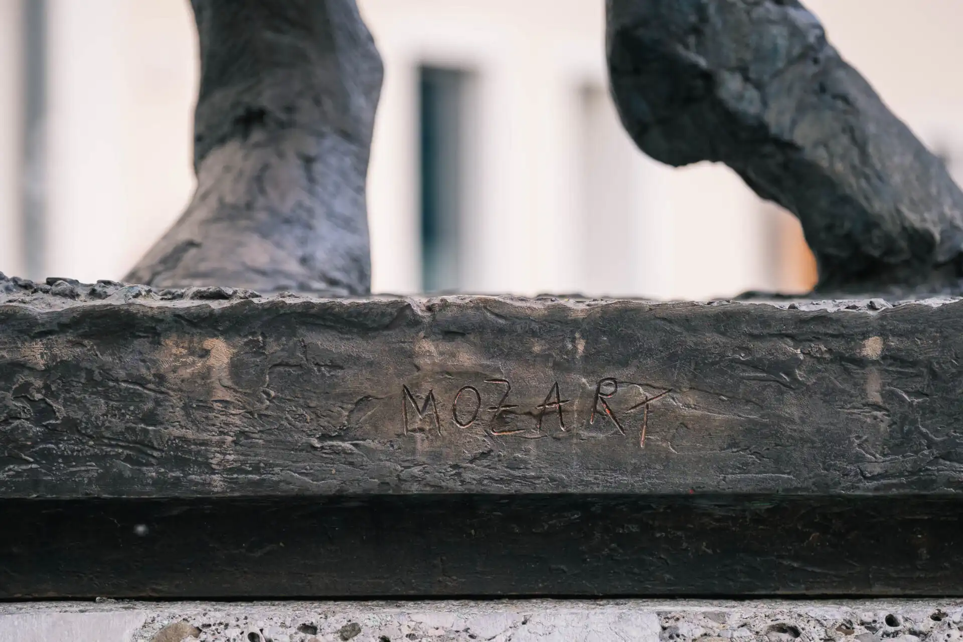 homage to mozart inscription 01
