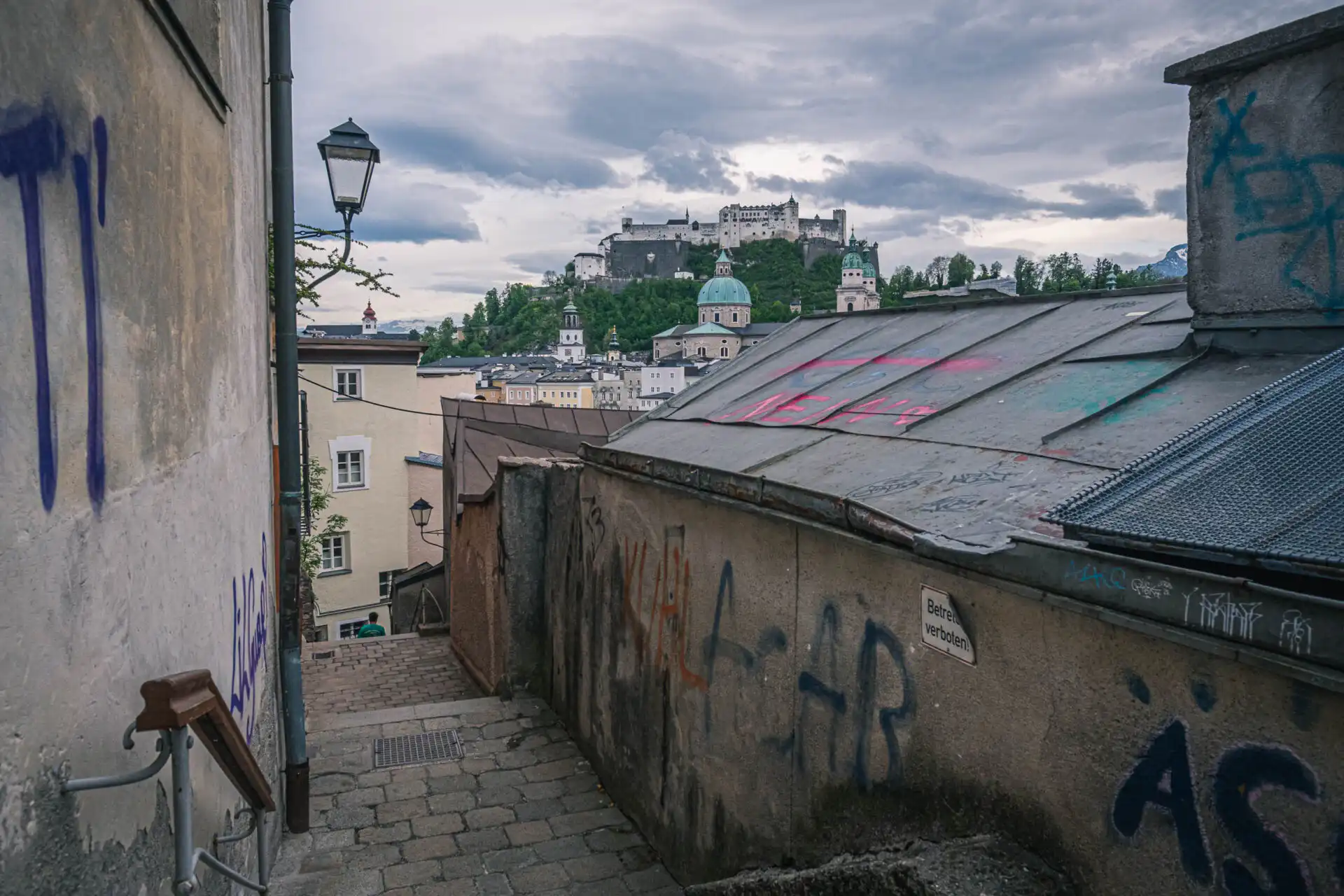 imbergstiege alley fortress view 01