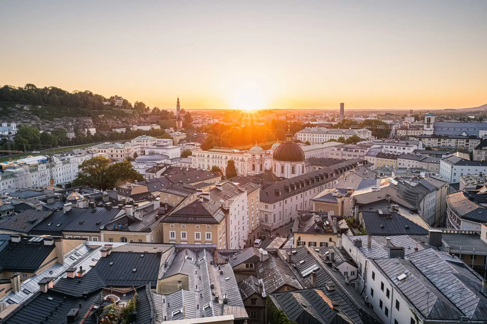 kapuzinerberg summit altstadt sunset 01