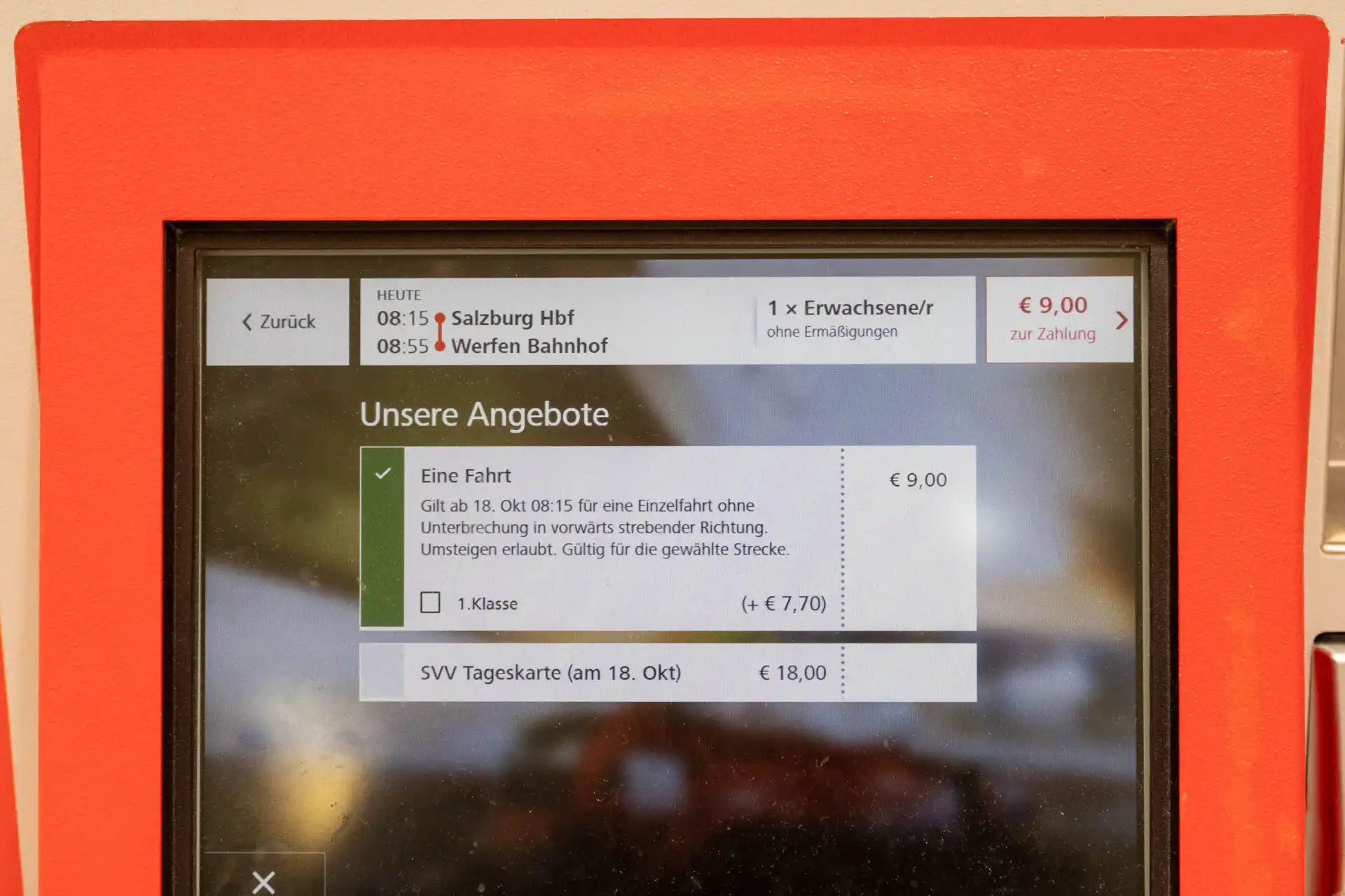 Ticket machine at Salzburg Hauptbahnhof