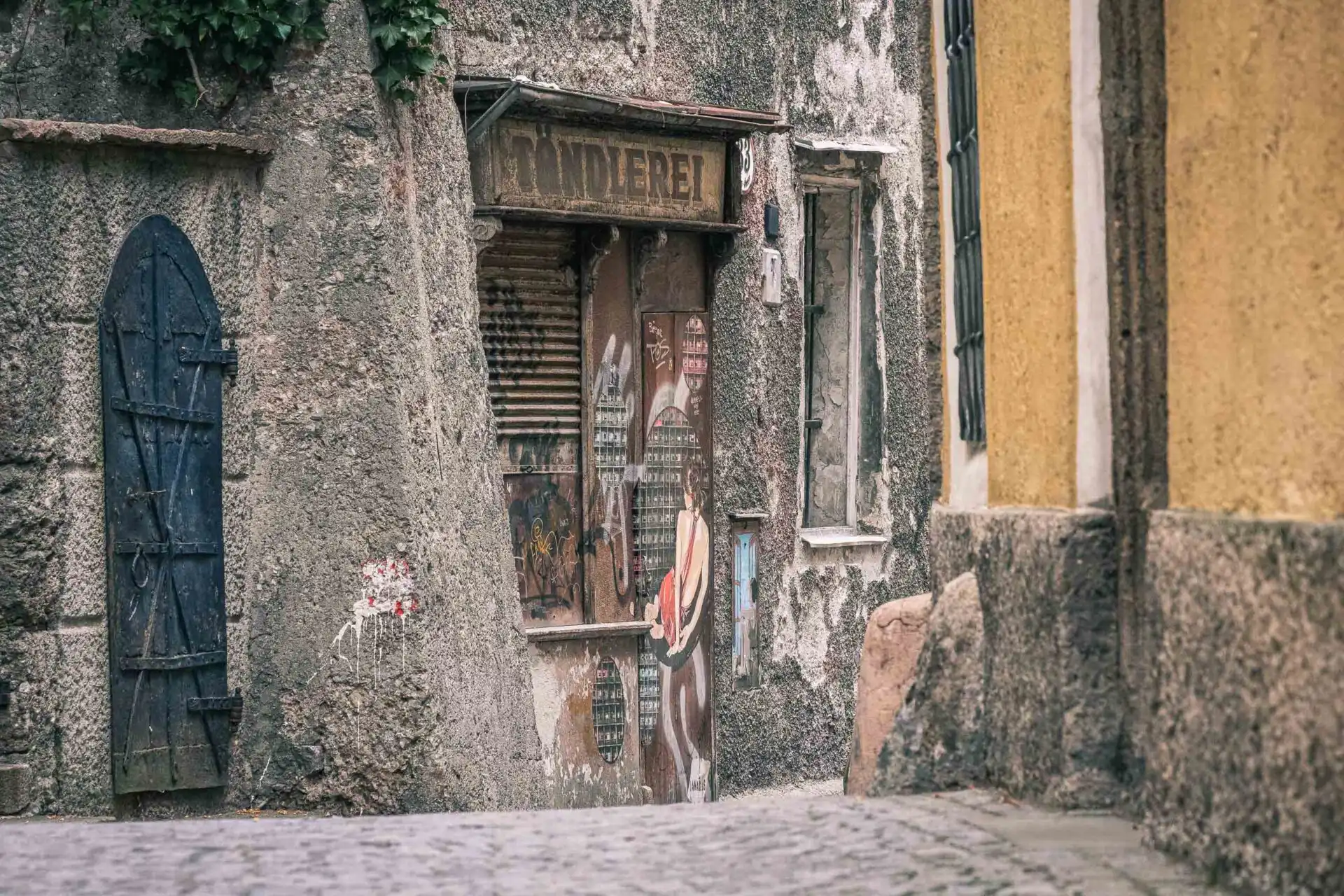 steingasse old alley 01